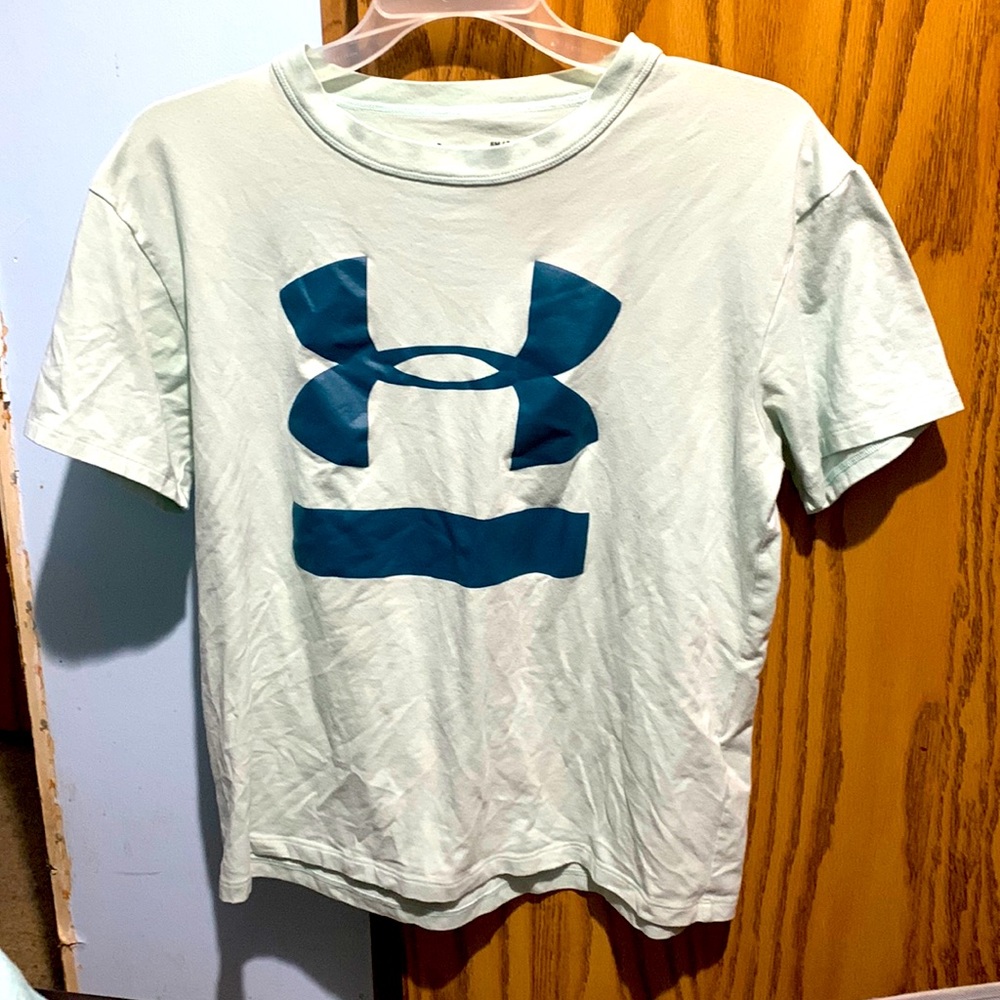 Under Armour Girlfriend Tee (small size/great con. With large teal logo on front